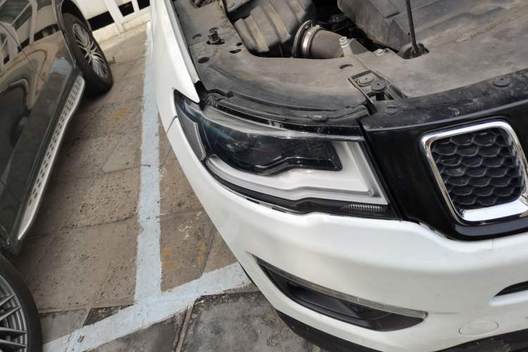Used Jeep Compass 2017 200T Automatic Family Edition Engine Bay Right