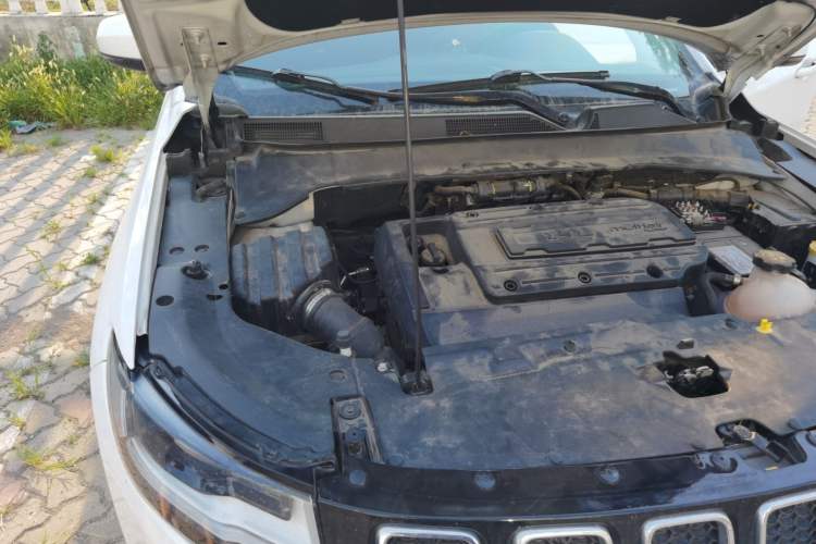 Used Jeep Compass 2017 200T Automatic Family Edition Engine Bay Right