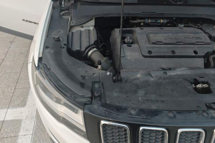 Used Jeep Compass 2017 200T Automatic Family Edition Engine Bay Right