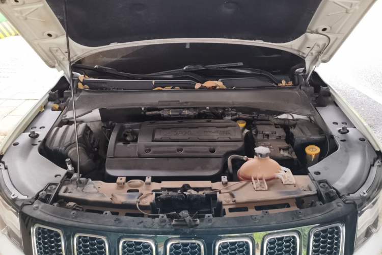 Used Jeep Compass 2017 200T Automatic Family Edition Engine Bay