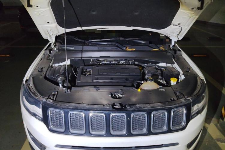 Used Jeep Compass 2017 200T Automatic Family Edition Engine Bay