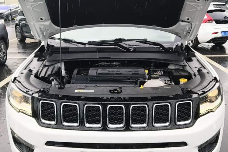 Used Jeep Compass 2017 200T Automatic Family Edition Engine Bay