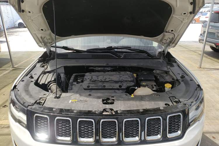 Used Jeep Compass 2017 200T Automatic Family Edition Engine Bay