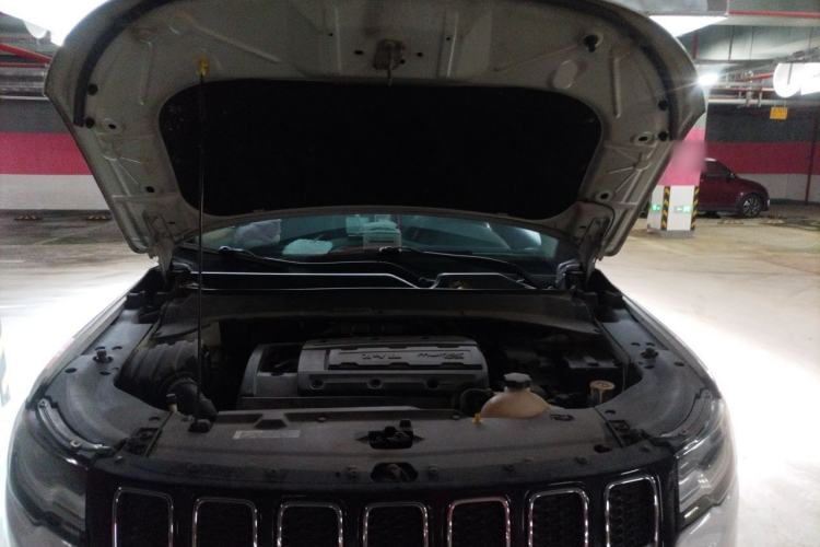 Used Jeep Compass 2017 200T Automatic Comfort Edition Engine Bay