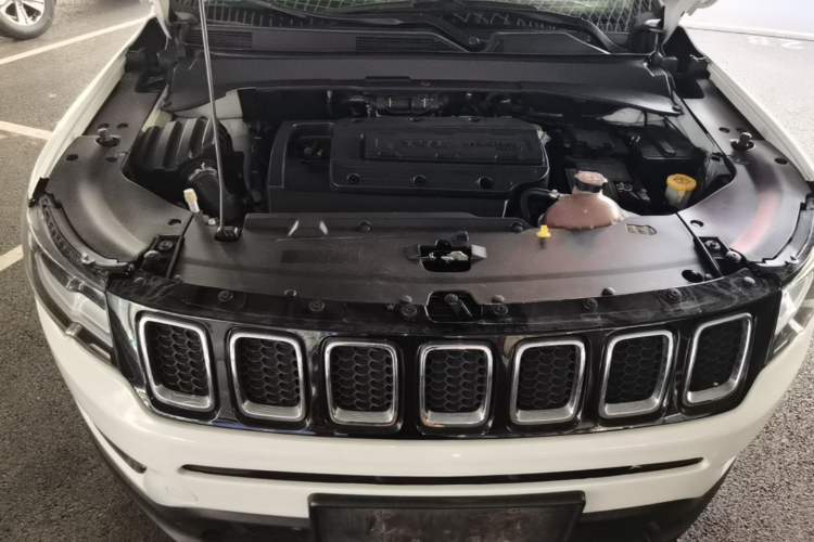 Used Jeep Compass 2017 200T Automatic Enjoyment Version Engine Bay