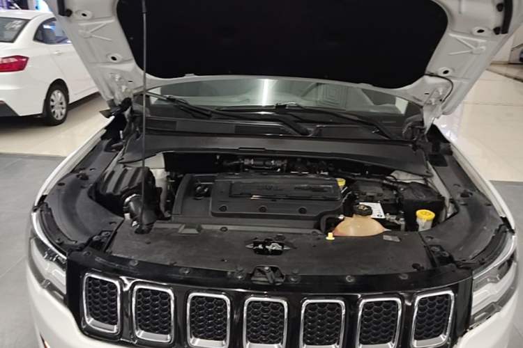 Used Jeep Compass 2017 200T Automatic Family Edition Engine Bay