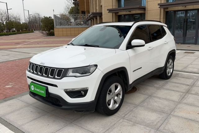 Ojetý Jeep Compass 2017 200T Automatic Family Edition