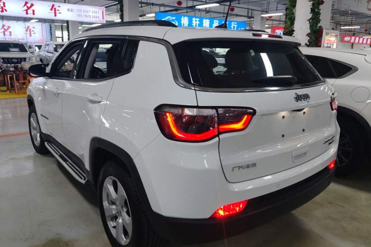 Used Jeep Compass 2017 200T Automatic Family Edition Exterior 2