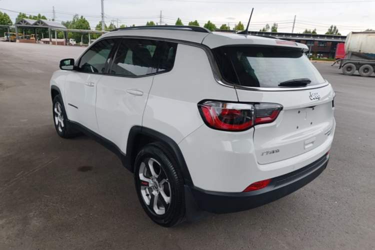 Used Jeep Compass 2017 200T Automatic Family Edition Exterior 2