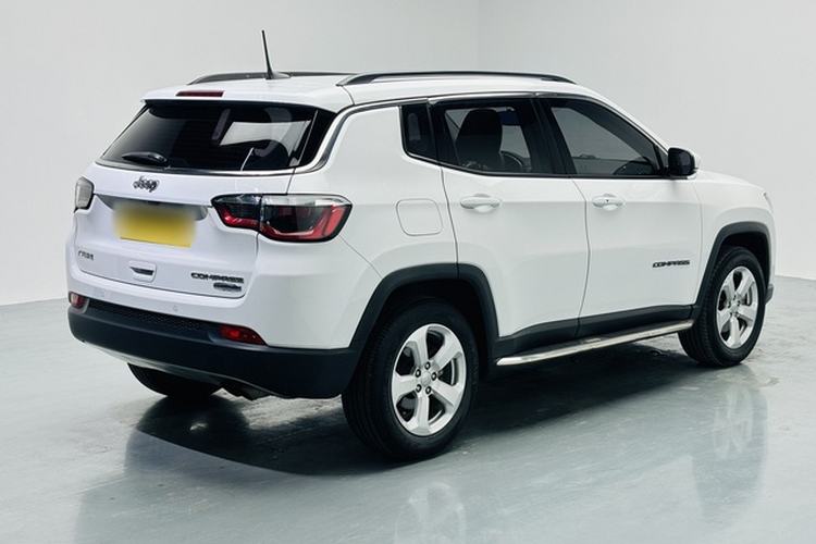 Used Jeep Compass 2017 200T Automatic Family Edition Exterior 3