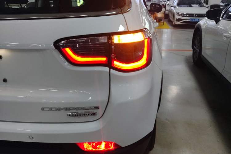 Used Jeep Compass 2017 200T Automatic Family Edition Exterior 3