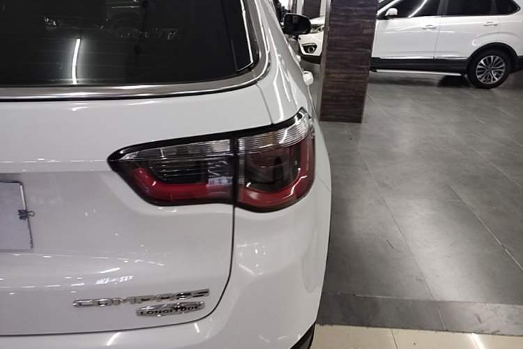 Used Jeep Compass 2017 200T Automatic Family Edition Exterior 3