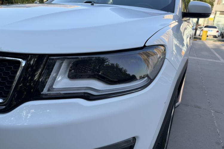 Used Jeep Compass 2017 200T Automatic Family Enjoyment Four-Wheel Drive Edition Exterior 4