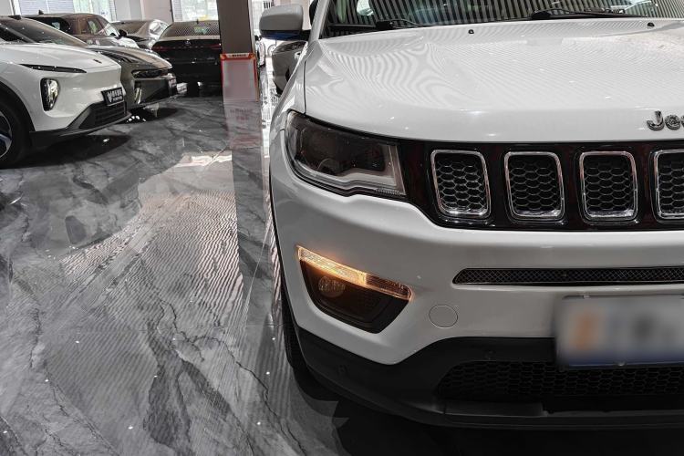 Used Jeep Compass 2017 200T Automatic Family Edition Exterior 4