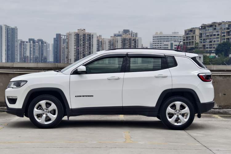 Used Jeep Compass 2017 200T Automatic Enjoyment Version Exterior 4