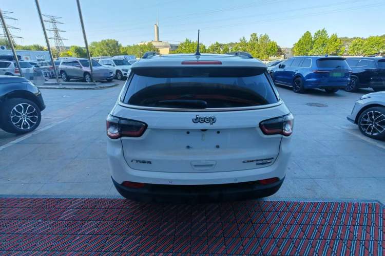 Used Jeep Compass 2017 200T Automatic Family Edition Exterior 4