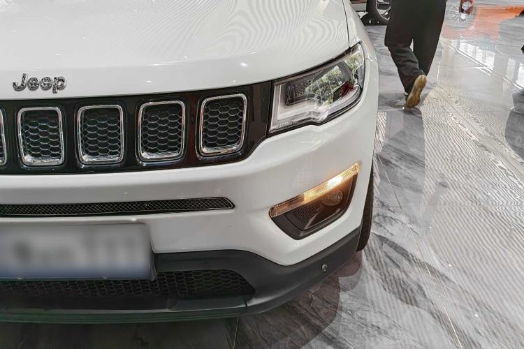 Used Jeep Compass 2017 200T Automatic Family Edition Exterior 5