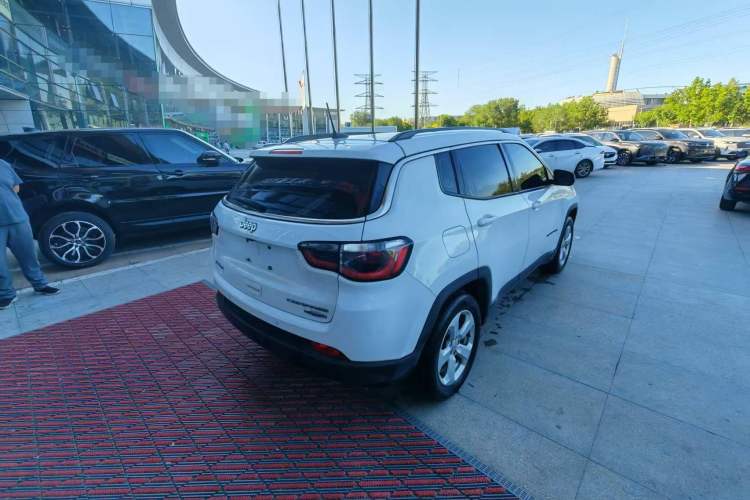 Used Jeep Compass 2017 200T Automatic Family Edition Exterior 5