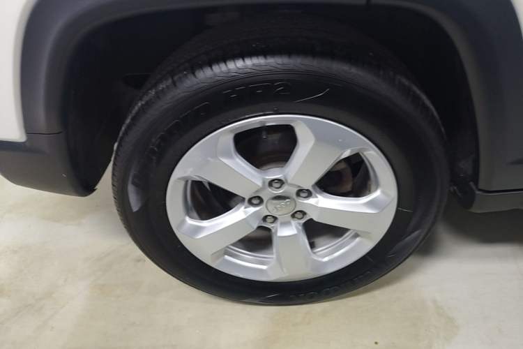 Used Jeep Compass 2017 200T Automatic Family Edition Exterior 5
