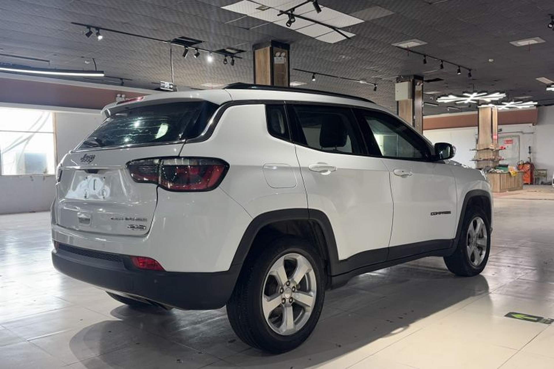 Used Jeep Compass 2017 200T Automatic Family Edition Exterior 5