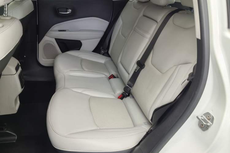 Used Jeep Compass 2017 200T Automatic Family Edition Exterior 6