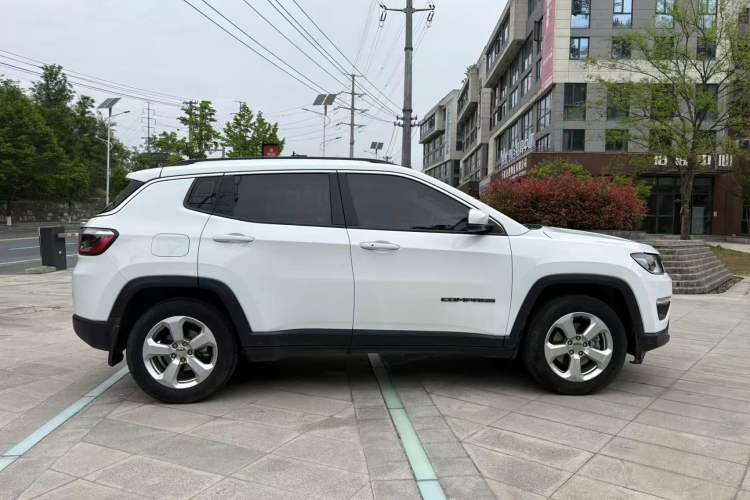 Used Jeep Compass 2017 200T Automatic Family Edition Exterior 6
