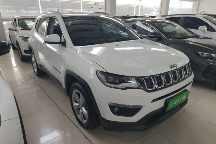 Used Jeep Compass 2017 200T Automatic Family Edition Front Right 45 Deg