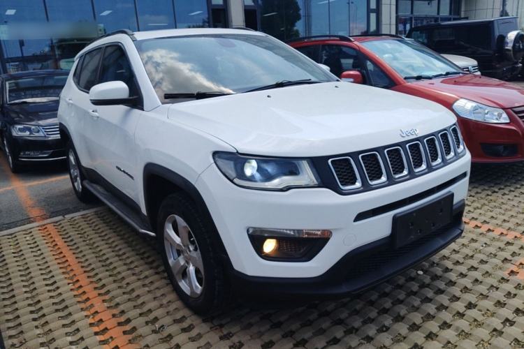 Used Jeep Compass 2017 200T Automatic Family Enjoyment Four-Wheel Drive Edition Front Right 45 Deg