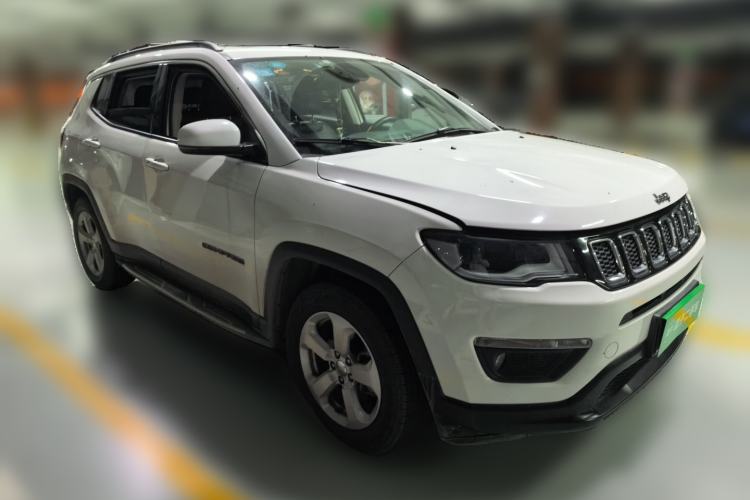 Used Jeep Compass 2017 200T Automatic Family Edition Front Right 45 Deg