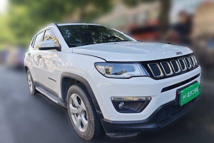Used Jeep Compass 2017 200T Automatic Family Edition Front Right 45 Deg
