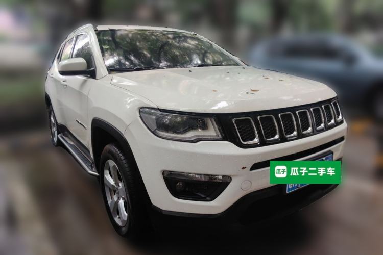 Used Jeep Compass 2017 200T Automatic Family Enjoyment Four-Wheel Drive Edition Front Right 45 Deg