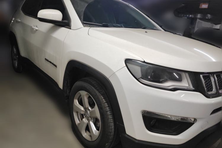 Used Jeep Compass 2017 200T Automatic Family Edition Front Right 45 Deg