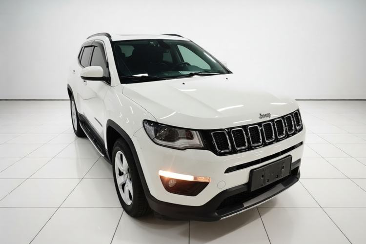 Used Jeep Compass 2017 200T Automatic Family Edition Front Right 45 Deg