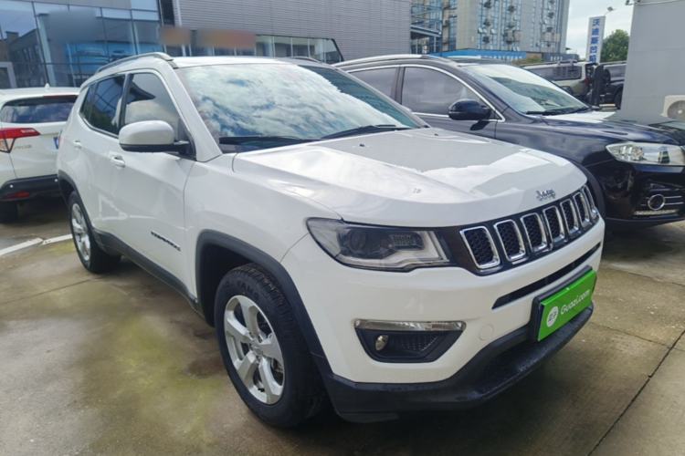Used Jeep Compass 2017 200T Automatic Family Edition Front Right 45 Deg