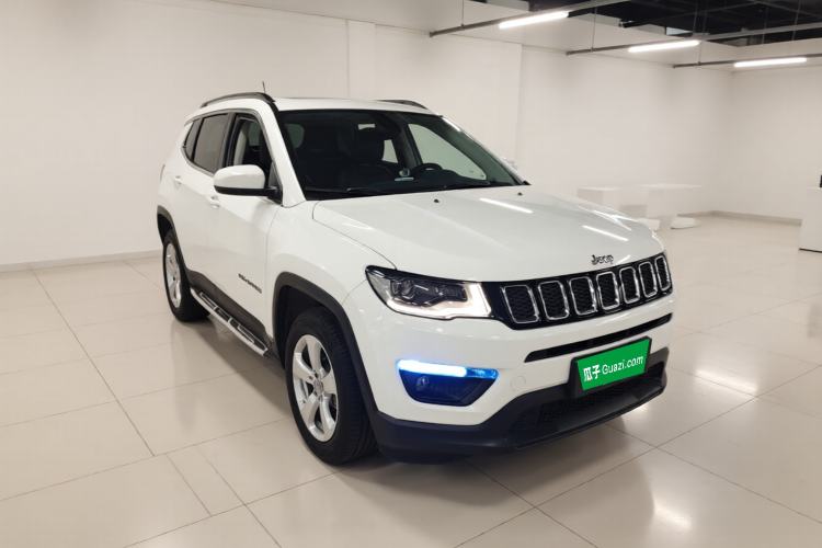 Used Jeep Compass 2017 200T Automatic Family Edition Front Right 45 Deg