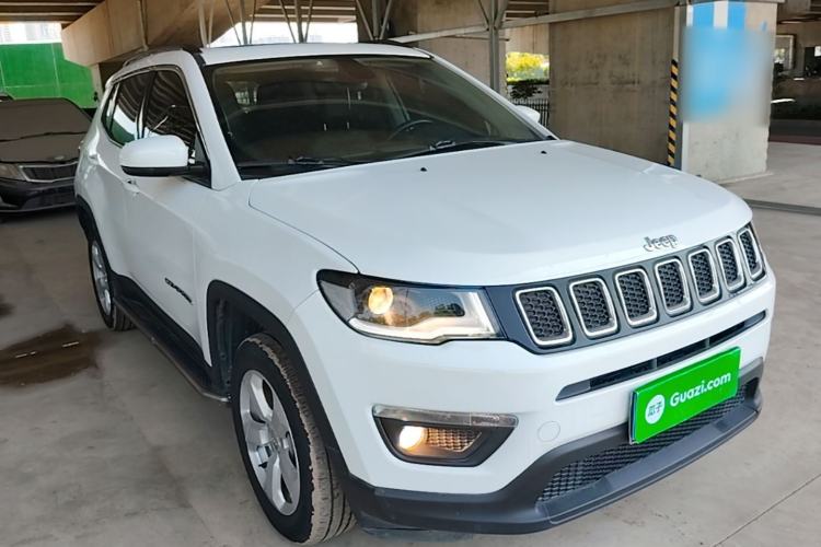 Used Jeep Compass 2017 200T Automatic Family Enjoyment Four-Wheel Drive Edition Front Right 45 Deg