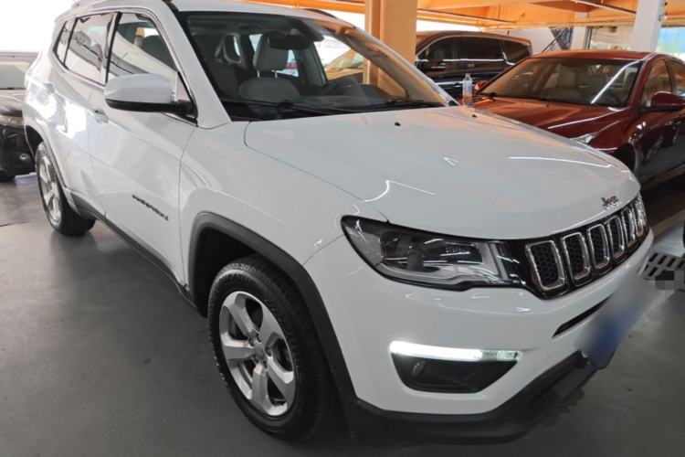 Used Jeep Compass 2017 200T Automatic Family Edition Front Right 45 Deg