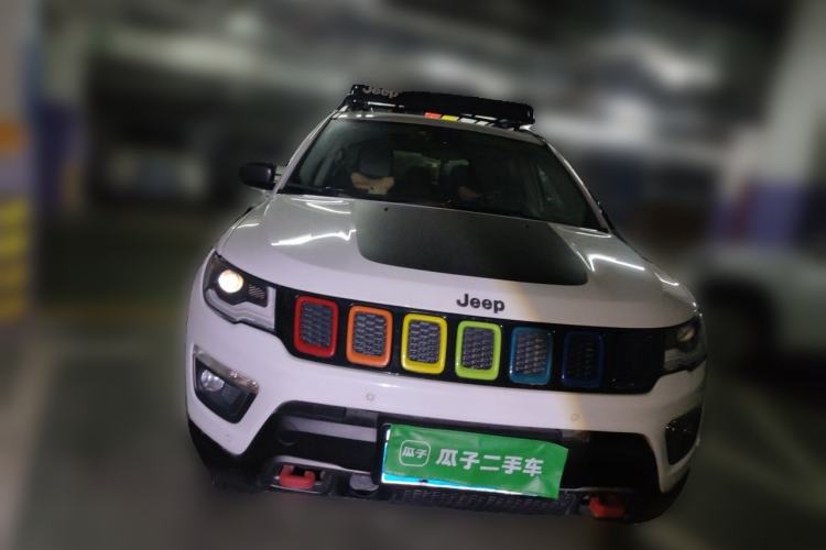 Used Jeep Compass 2017 200TS Automatic High-Performance All-Wheel Drive Edition Front Right 45 Deg