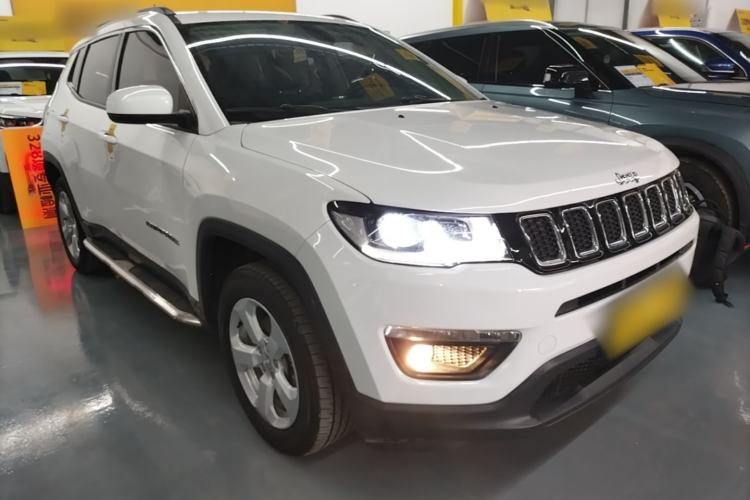 Used Jeep Compass 2017 200T Automatic Family Edition Front Right 45 Deg