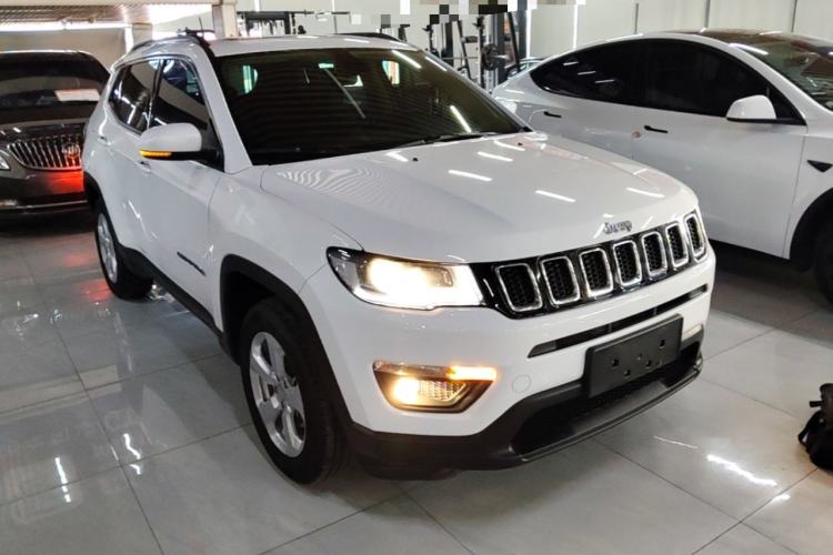Used Jeep Compass 2017 200T Automatic Family Edition Front Right 45 Deg