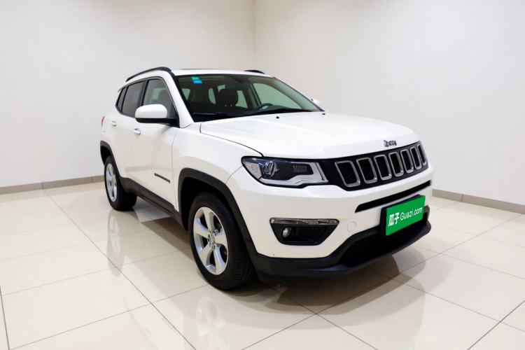 Used Jeep Compass 2017 200T Automatic Family Edition Front Right 45 Deg