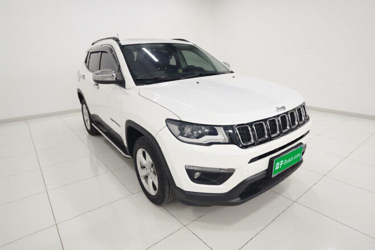 Used Jeep Compass 2017 200T Automatic Family Edition Front Right 45 Deg