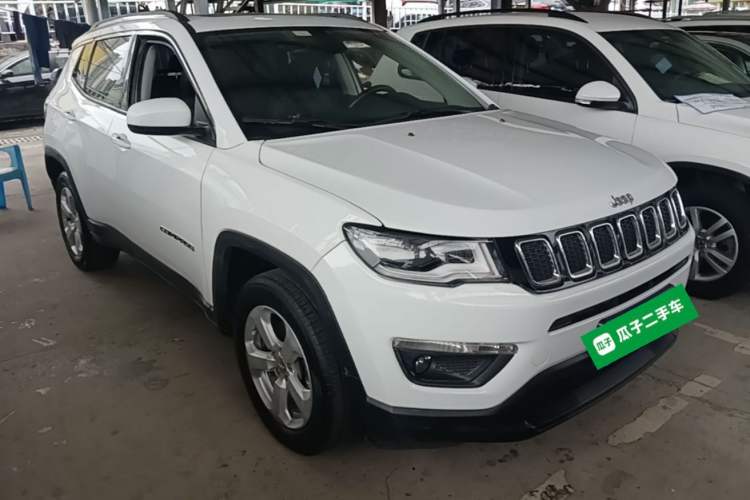 Used Jeep Compass 2017 200T Automatic Family Edition Front Right 45 Deg