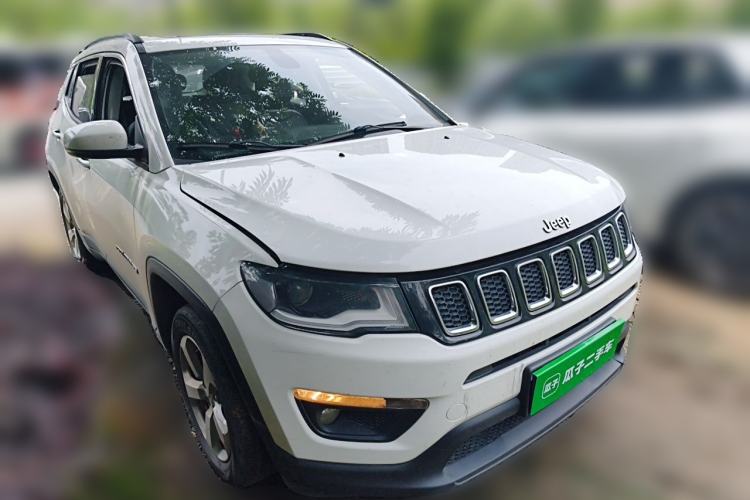 Used Jeep Compass 2017 200T Automatic Family Edition Front Right 45 Deg