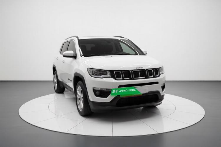 Used Jeep Compass 2017 200T Automatic Family Edition Front Right 45 Deg