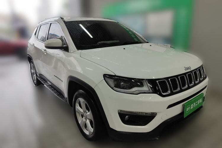 Used Jeep Compass 2017 200T Automatic Family Edition Front Right 45 Deg