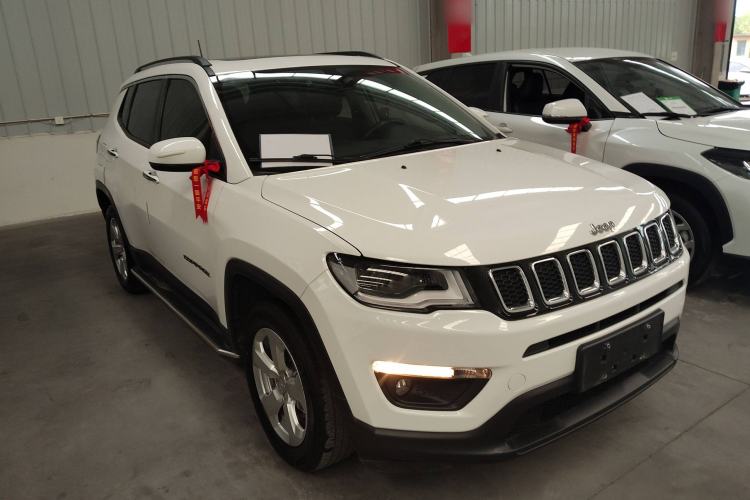 Used Jeep Compass 2017 200T Automatic Family Edition Front Right 45 Deg
