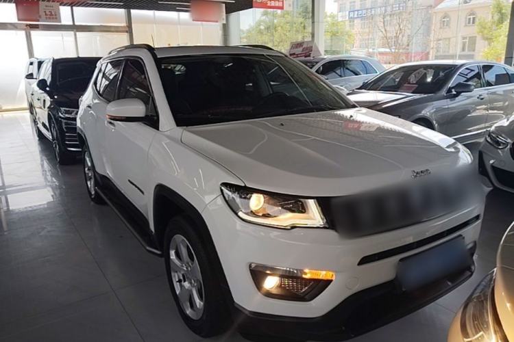 Used Jeep Compass 2017 200T Automatic Family Edition Front Right 45 Deg