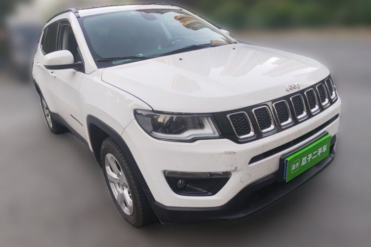 Used Jeep Compass 2017 200T Automatic Family Edition Front Right 45 Deg