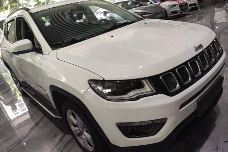 Used Jeep Compass 2017 200T Automatic Family Edition Front Right 45 Deg